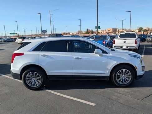 Used 2018 Cadillac XT5 Luxury w/ Driver Awareness Package image 7