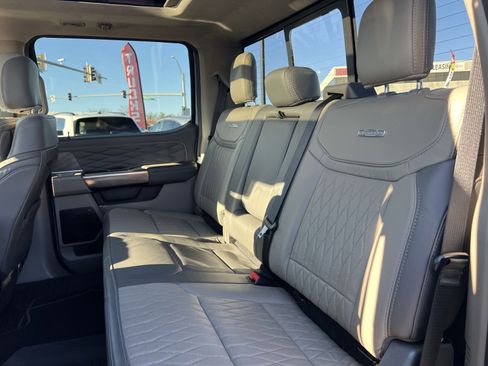 Used 2025 Ford F450 Platinum w/ Platinum Plus Package image 25