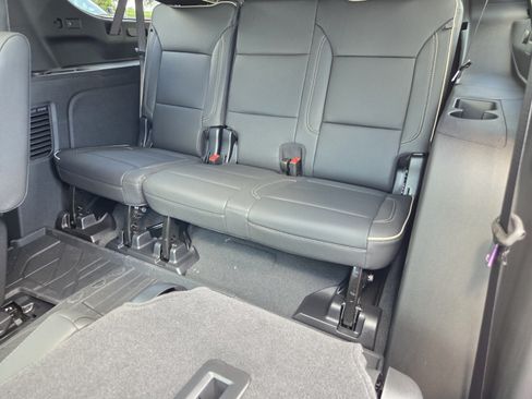 New 2026 Chevrolet Suburban Premier AWD/4WD image 7