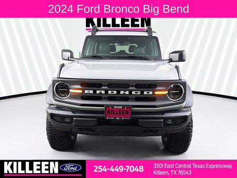 Used 2024 Ford Bronco Big Bend w/ Sasquatch Package AWD/4WD image 2
