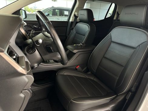 Used 2022 GMC Acadia Denali w/ Denali Ultimate Package FWD image 14