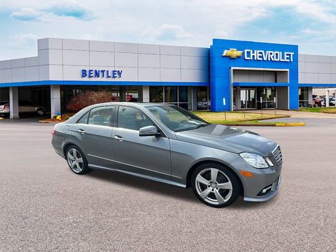 Used 2011 Mercedes-Benz E 350 Sedan image 7