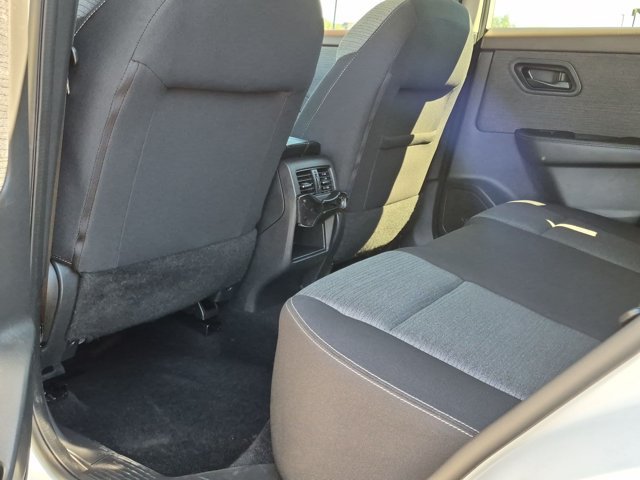 Used 2021 Nissan Rogue S FWD image 25