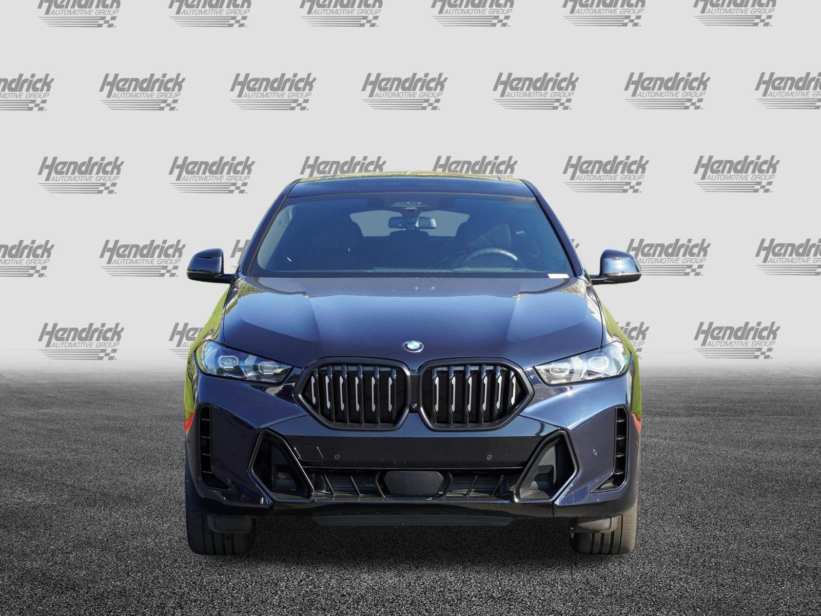Used 2025 BMW X6 xDrive40i w/ Executive Package AWD/4WD image 3
