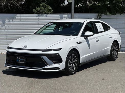 Used 2026 Hyundai Sonata Blue FWD image 6