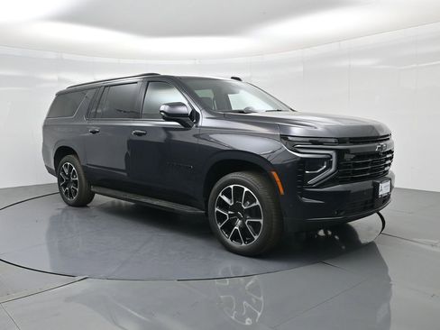 Used 2025 Chevrolet Suburban RST image 46