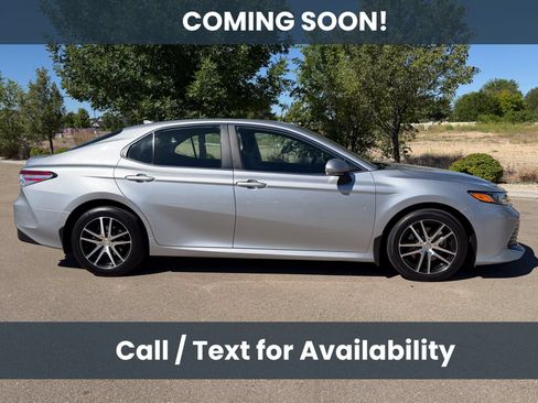 Used 2020 Toyota Camry LE w/ Cold Weather Package AWD/4WD image 4