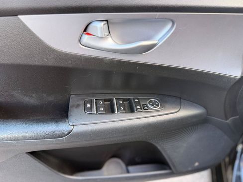 Used 2024 Kia Forte LX FWD image 22