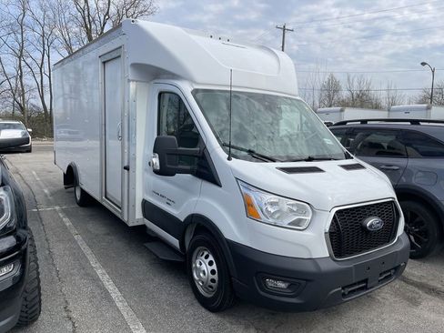 Used 2020 Ford Transit 350 138 DRW AWD w/ Exterior Upgrade Package image 12