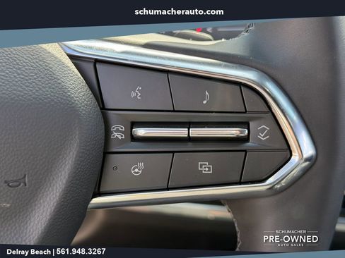 Used 2026 Chevrolet Equinox LT w/ Convenience Package II FWD image 24