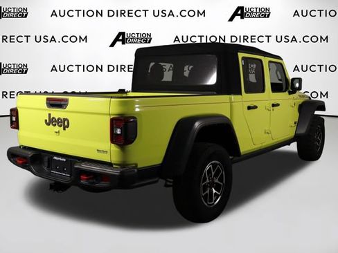 Used 2024 Jeep Gladiator Rubicon AWD/4WD image 40