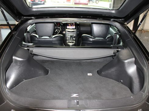 Used 2014 Nissan 370Z Touring w/ Sport Package RWD image 23