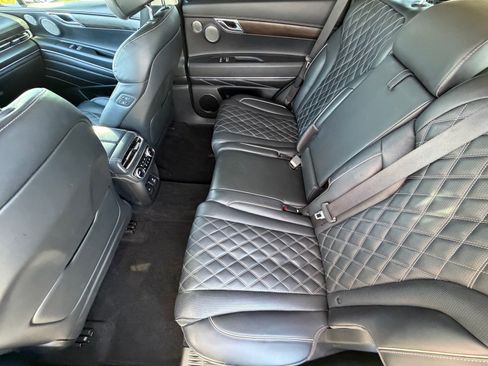 Used 2023 Genesis GV80 3.5T AWD/4WD image 12