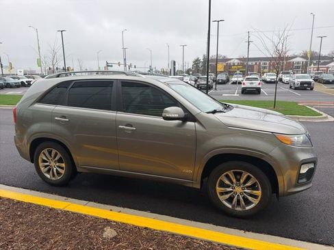 Used 2012 Kia Sorento SX w/ SX Premium Pkg image 11