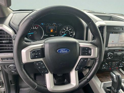 Used 2019 Ford F150 Lariat image 28
