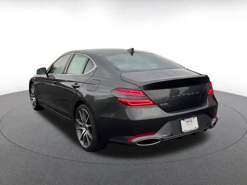 Used 2025 Genesis G70 2.5T image 11