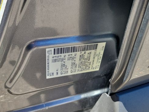 Used 2021 Nissan Rogue S FWD image 31