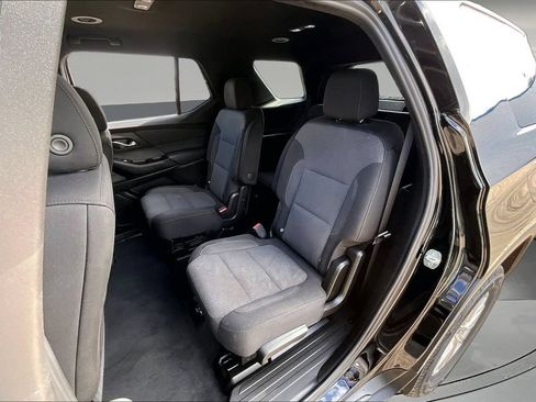Used 2023 Chevrolet Traverse LT AWD/4WD image 25