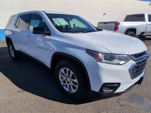 Certified 2021 Chevrolet Traverse LS image 2