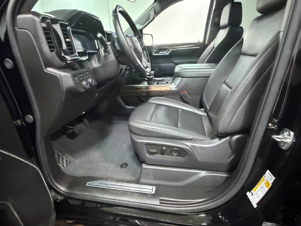 Used 2025 Chevrolet Silverado 1500 RST w/ Convenience Package II AWD/4WD image 59