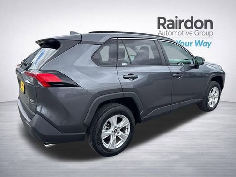 Used 2021 Toyota RAV4 XLE AWD/4WD image 7
