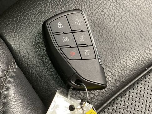 Used 2022 GMC Yukon XL Denali image 27