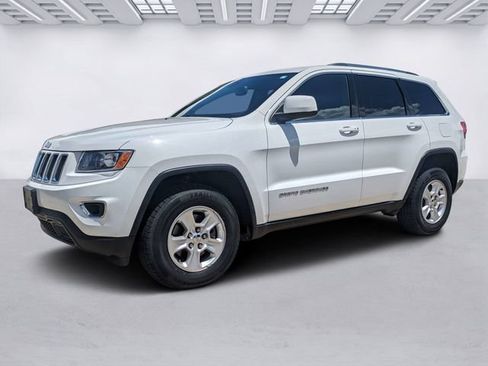 Used 2016 Jeep Grand Cherokee Laredo w/ Quick Order Package 23E AWD/4WD image 9
