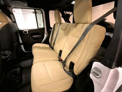 Used 2019 Jeep Wrangler Unlimited Sport S AWD/4WD image 24