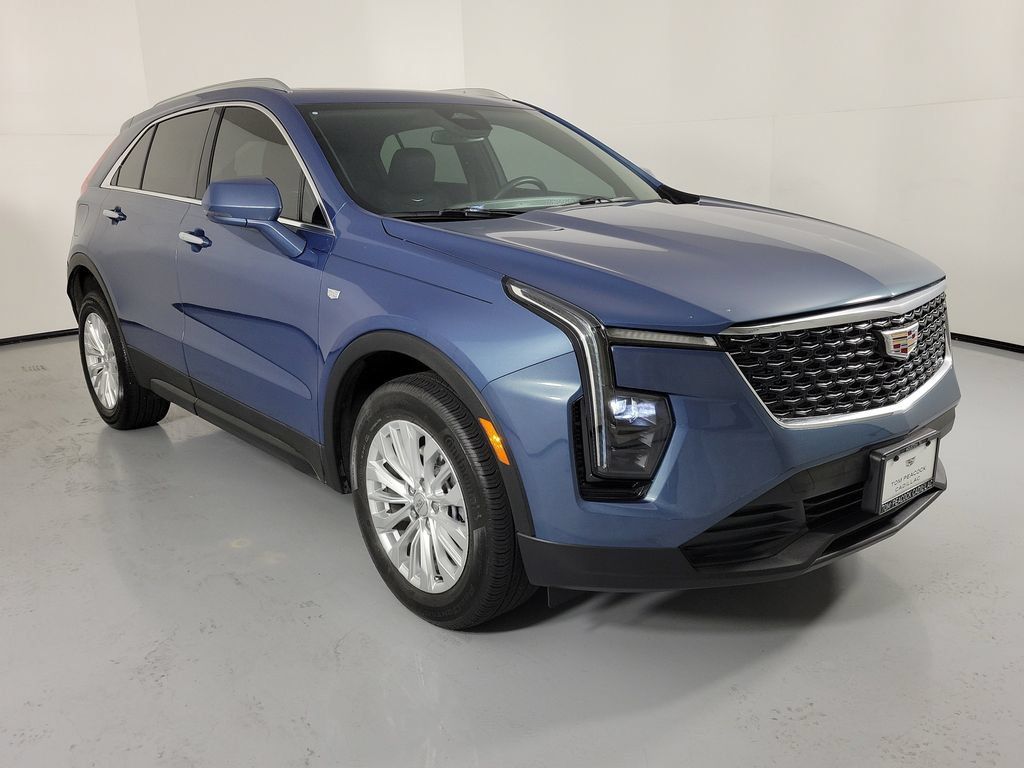 Certified 2024 Cadillac XT4 Luxury w/ Cold Weather Package FWD 360° Tour