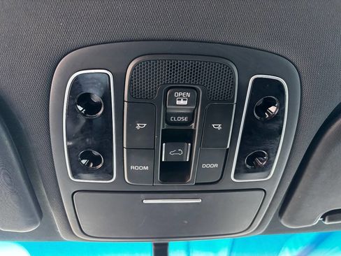 Used 2015 Kia Soul ! w/ Sun & Sound Package image 33