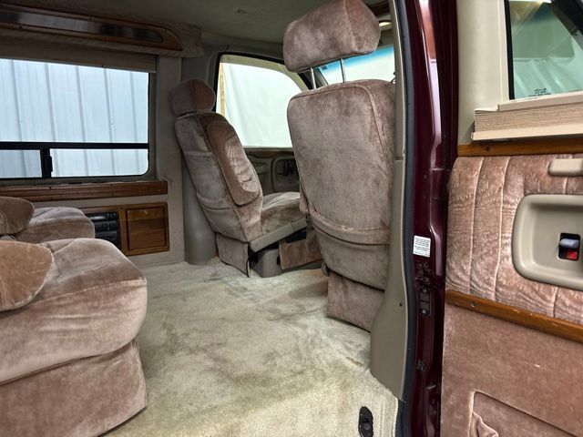 Used 1998 Chevrolet Express 1500 RWD image 16