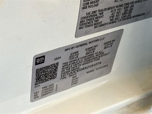 Used 2025 GMC Sierra 1500 Elevation image 32