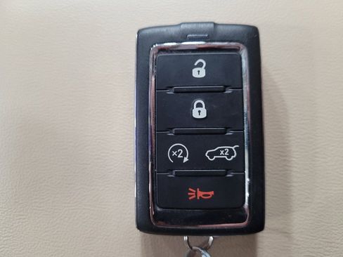 Used 2021 Jeep Grand Cherokee L Limited image 32