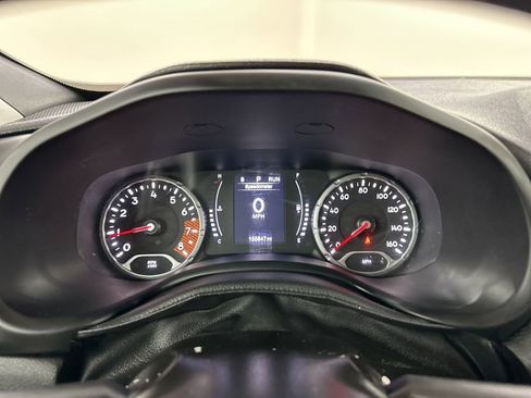 Used 2020 Jeep Renegade Sport image 38