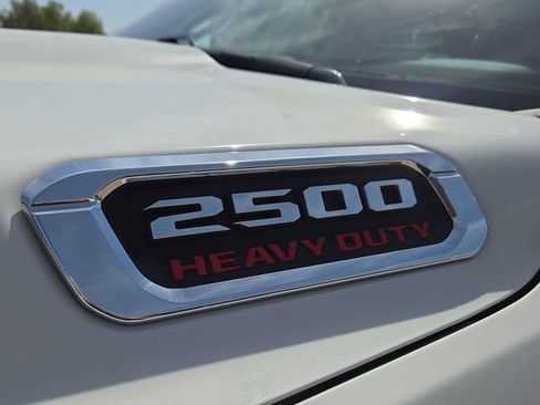 Used 2022 RAM 2500 Laramie AWD/4WD image 11