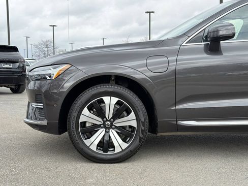 Used 2023 Volvo XC60 T8 Plus AWD/4WD image 9