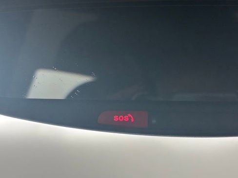 Used 2024 Jeep Compass Latitude image 32