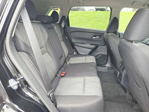 Used 2025 Nissan Rogue SV FWD image 14