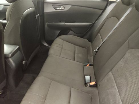 Used 2020 Kia Forte LXS image 18