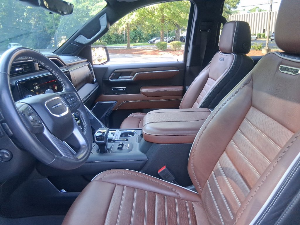 Used 2023 GMC Sierra 1500 Denali Ultimate AWD/4WD image 10