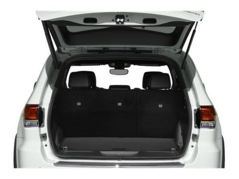Used 2022 Jeep Grand Cherokee Limited w/ Trailer Tow Group IV AWD/4WD image 11