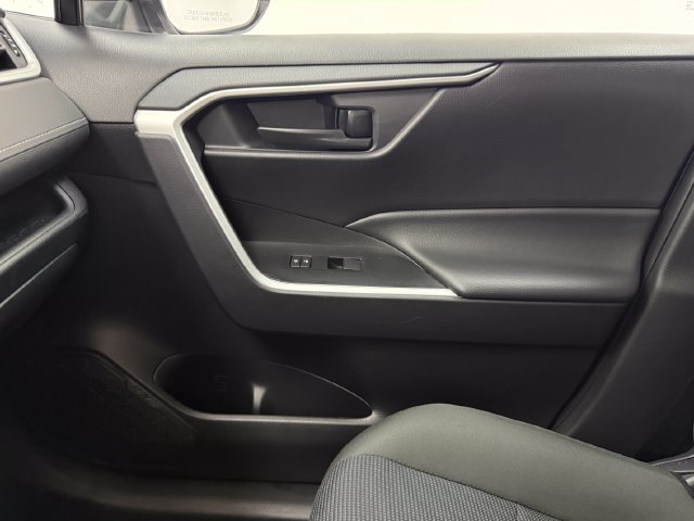 Used 2025 Toyota RAV4 LE FWD image 24
