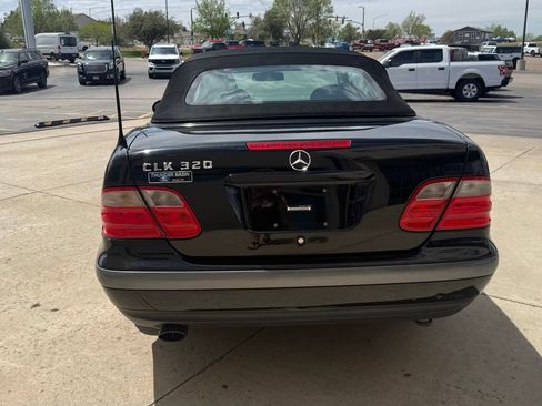 Used 1999 Mercedes-Benz CLK 320 Cabriolet image 6