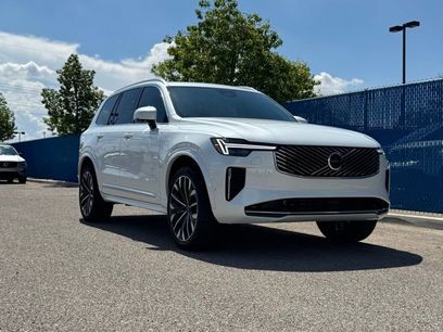 New 2026 Volvo XC90 B5 Ultra