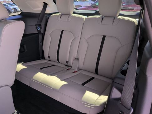 New 2026 MAZDA CX-90 Plug-In Hybrid w/ Preferred image 11