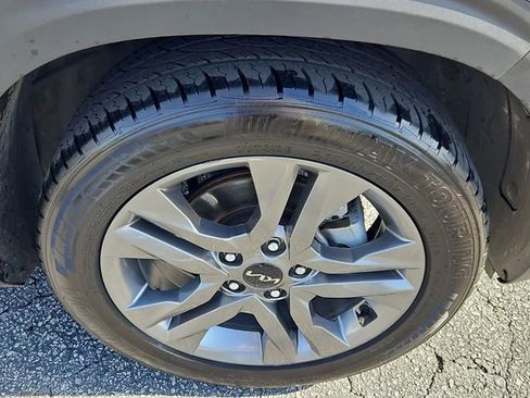 Used 2023 Kia Seltos S image 10