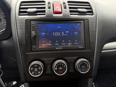 Used 2015 Subaru Forester 2.5i w/ Alloy Wheel Package image 8