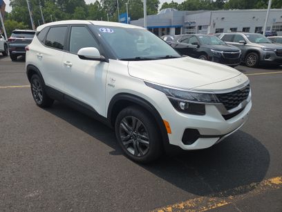 Used 2023 Kia Seltos LX