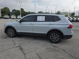 Used 2019 Volkswagen Tiguan SE w/ Panoramic Sunroof Package image 5
