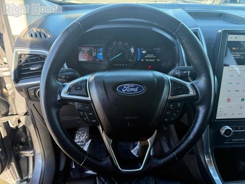 Used 2023 Ford Edge Titanium image 15